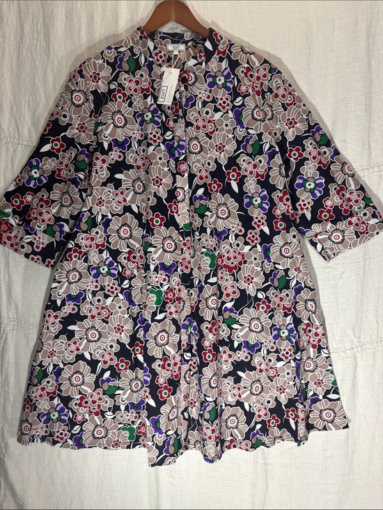 Zuri Dresses & Skirts - NWT Zuri Kenya “Oleander” Floral Shirtdress Jacket Size 1X 100% Cotton w/Pockets